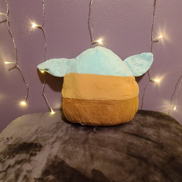 New Baby Yoda Plush Pillow! - Picture 2 of 5